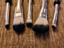 Load image into Gallery viewer, Beaded Makeup Brushes

