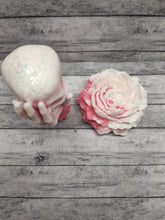 Load image into Gallery viewer, Skull &amp; Rose Wax Melts
