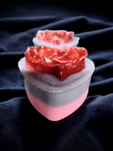 Load image into Gallery viewer, Rose/Heart Wax Melts
