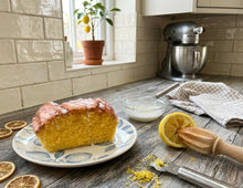 Load image into Gallery viewer, Lemon Pound Cake
