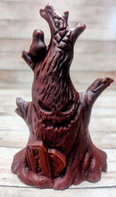 Load image into Gallery viewer, Tree Wax Melt

