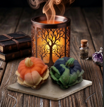 Load image into Gallery viewer, Pumpkin/Skull Wax Melts
