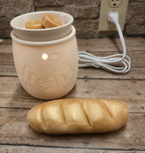 Load image into Gallery viewer, Loaf of Bread Wax Melt
