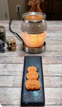 Load image into Gallery viewer, Pumpkin Break Me Bar
