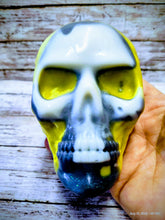 Load image into Gallery viewer, Large Skull Wax Melt
