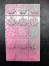 Load image into Gallery viewer, Wax Melts, Wax Tarts, Break Bar, Soy blended wax
