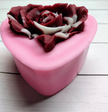 Load image into Gallery viewer, Wax Melt, Wax Tart, Soy Blended Wax, Heart, Rose, Valentine's Day
